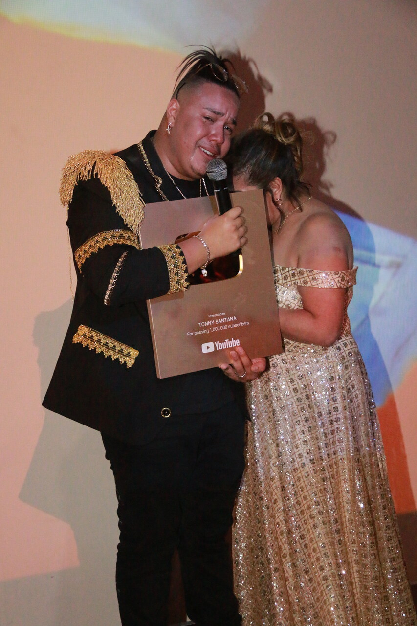 IMG_5060_Easy-Resize.com_ Tonny Santana celebra 25 anos e 1 milhão de inscritos YouTube com festa glamourosa