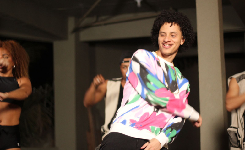 “Sem Vergonha” — Gabriel do Borel aparece bem “proibidão” em novo single
