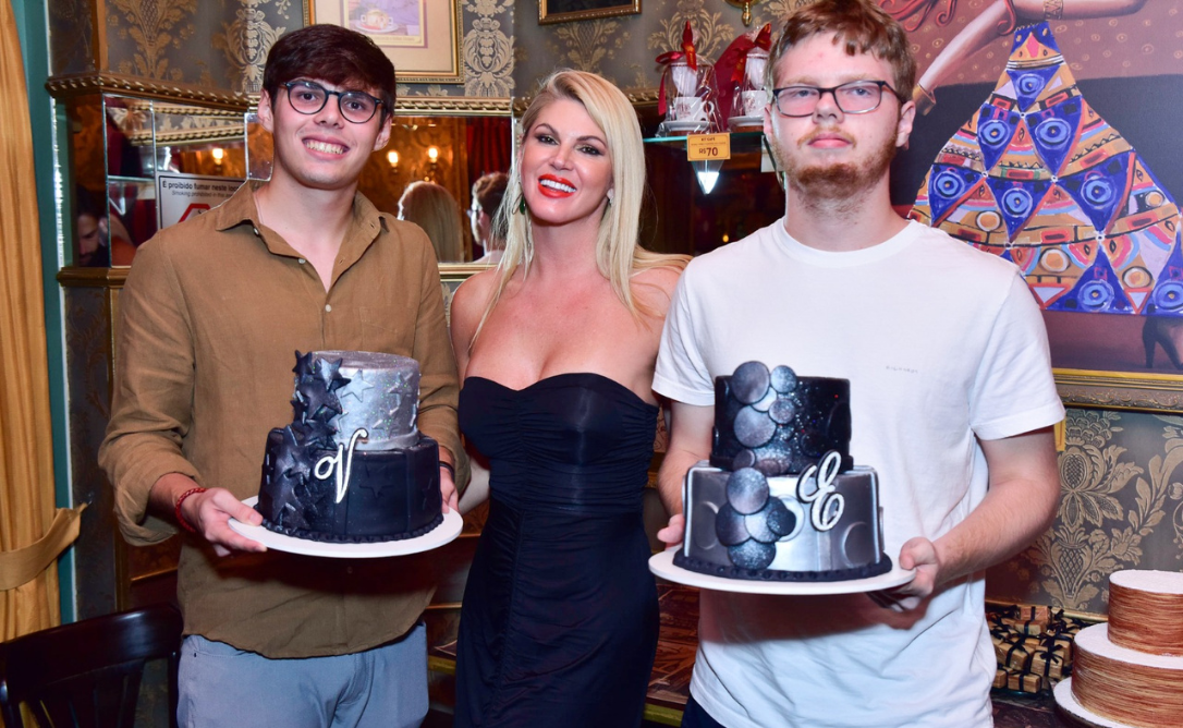 Val Marchiori celebra os 18 anos dos filhos gêmeos Eike e Victor