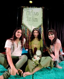 DSCF1519-244x300 A Caixa de Sons Ancestrais une trap, maracatu e teatro musical em celebração da memória afetiv