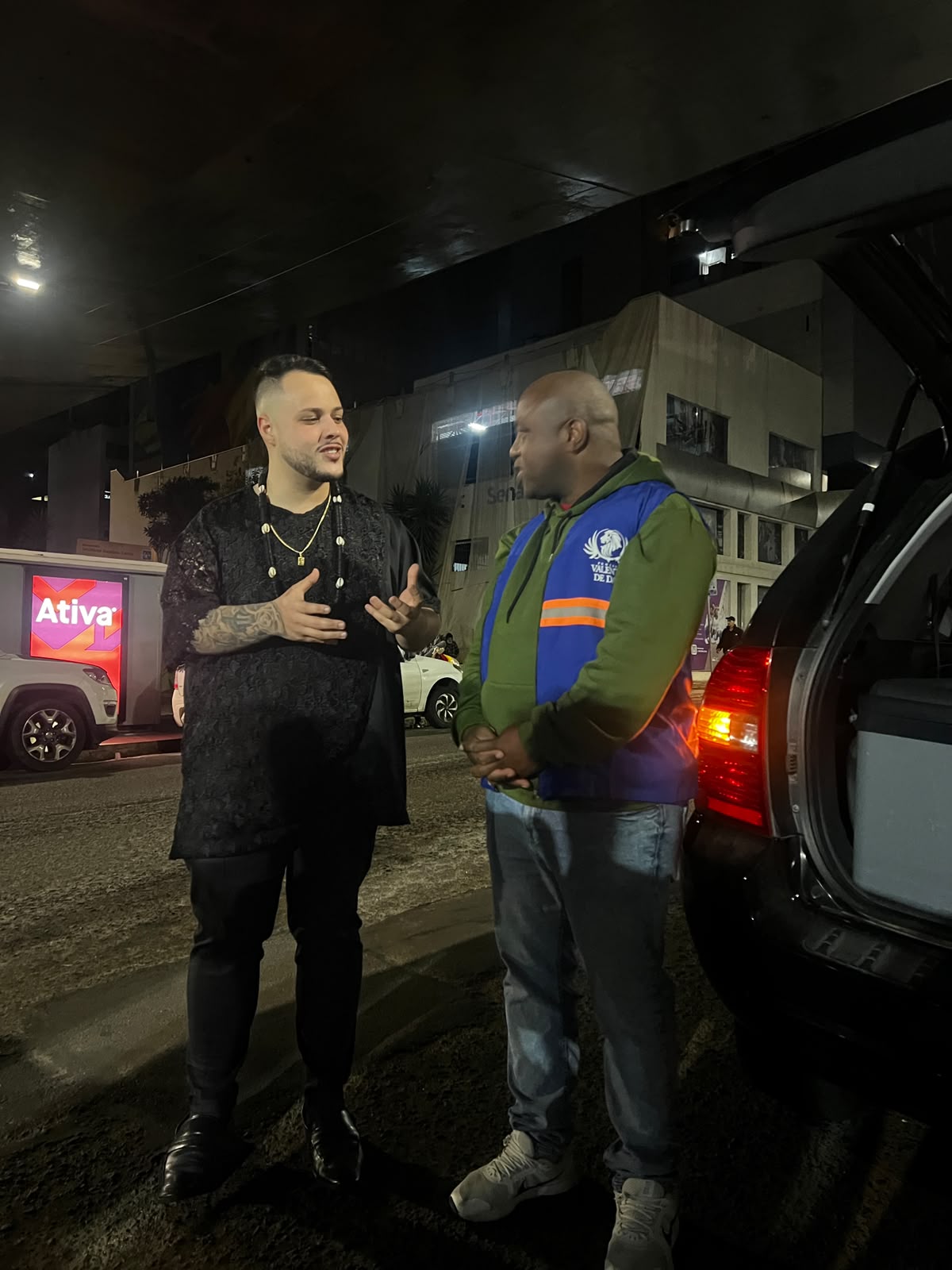 IMG_1476 “Nossa religião é o amor ao próximo”, diz Pastor ao lado do Pai Giovani do Caveira em ação social