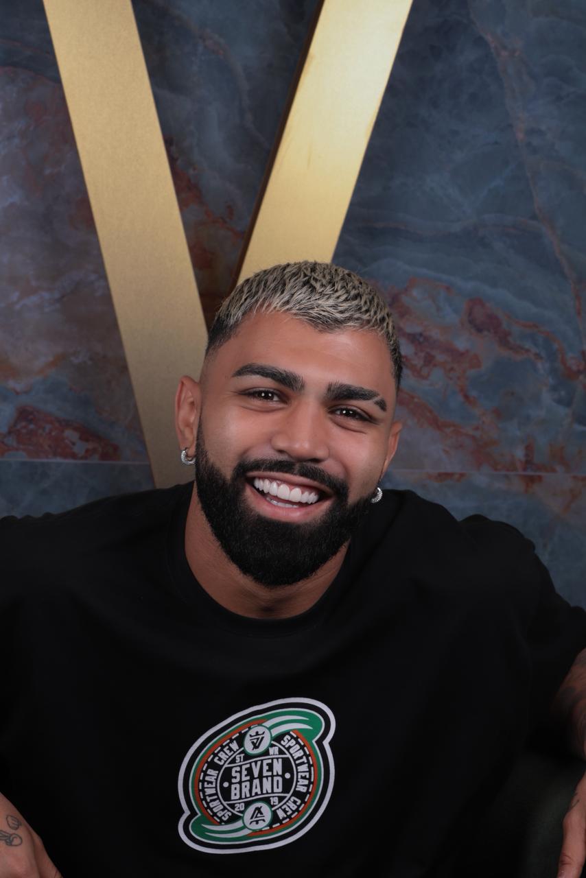 WhatsApp-Image-2026-06-19-at-07.57.05 Gabigol passa por transformação estética na Clínica Viotto e renova sorriso