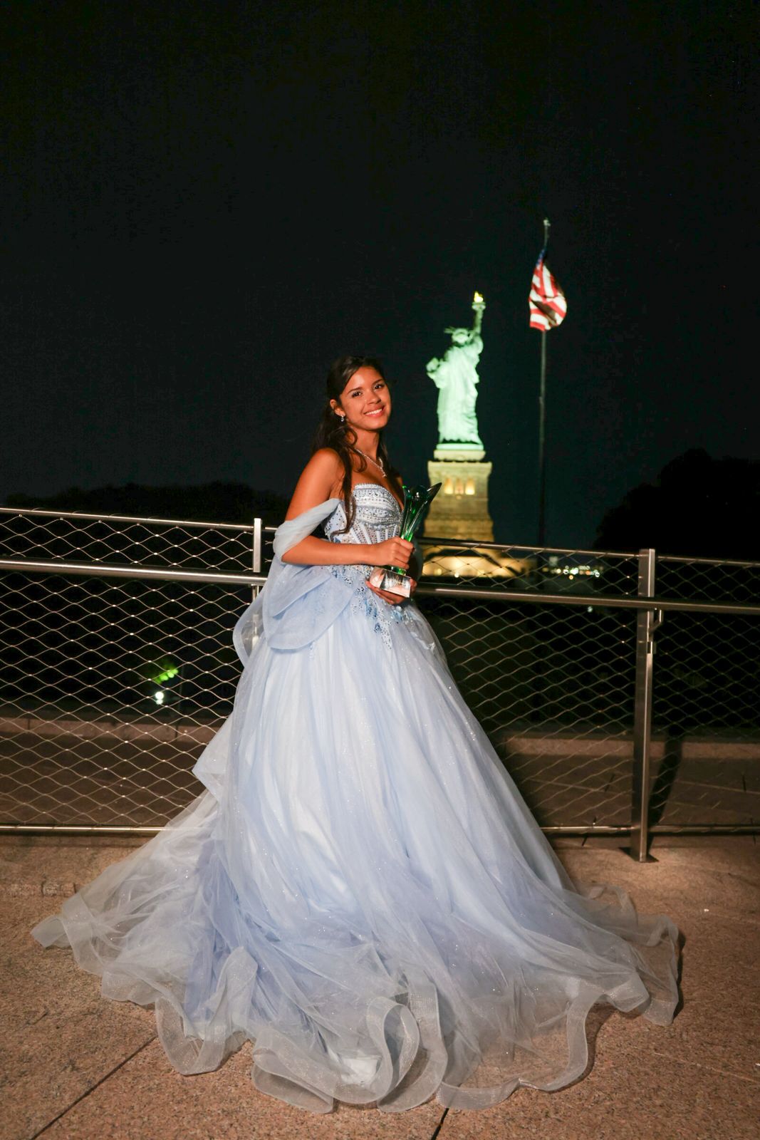ef46b270-4812-4e5b-8d3a-31af04a01d1b Luiza Brunet chama Michelle Heard de “princesa” durante premiação em Nova York