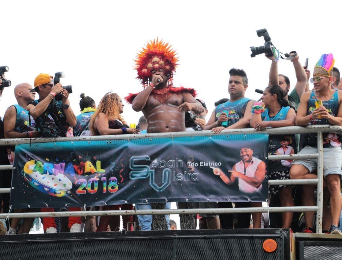 282b5f8f-c0eb-4a06-a17d-877223ab7875 “Cada Carnaval precisa ter uma história nova”, diz Sebah Vieira sobre o Mega Trio em 2027